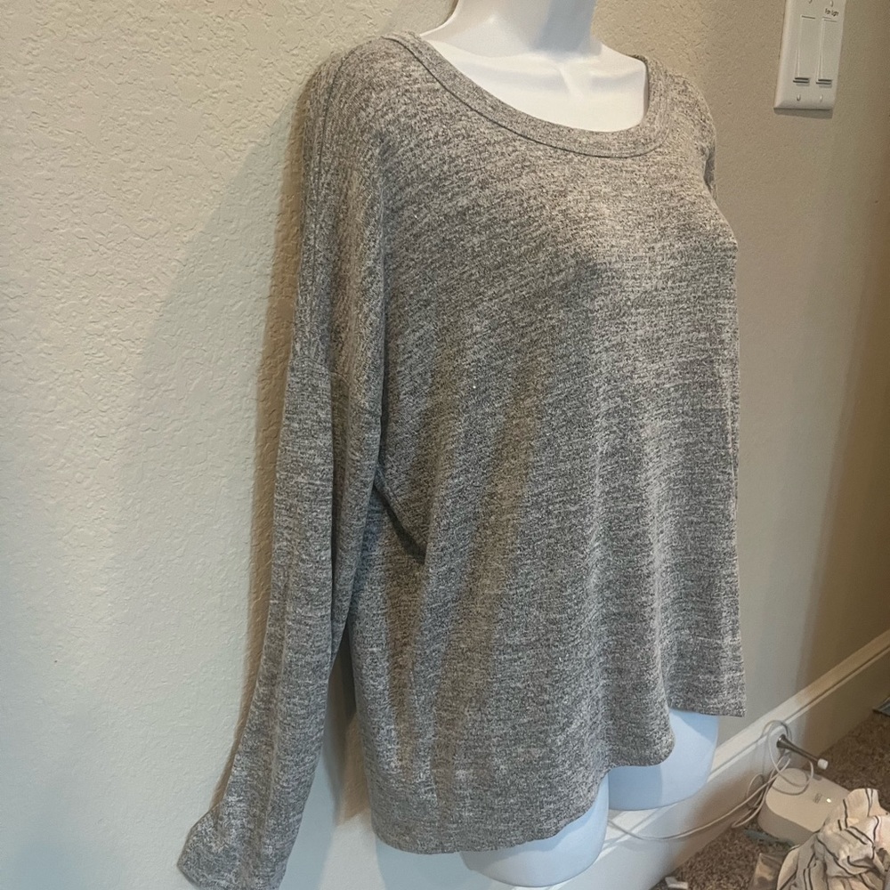 Rag & Bone gray sweater long sleeve